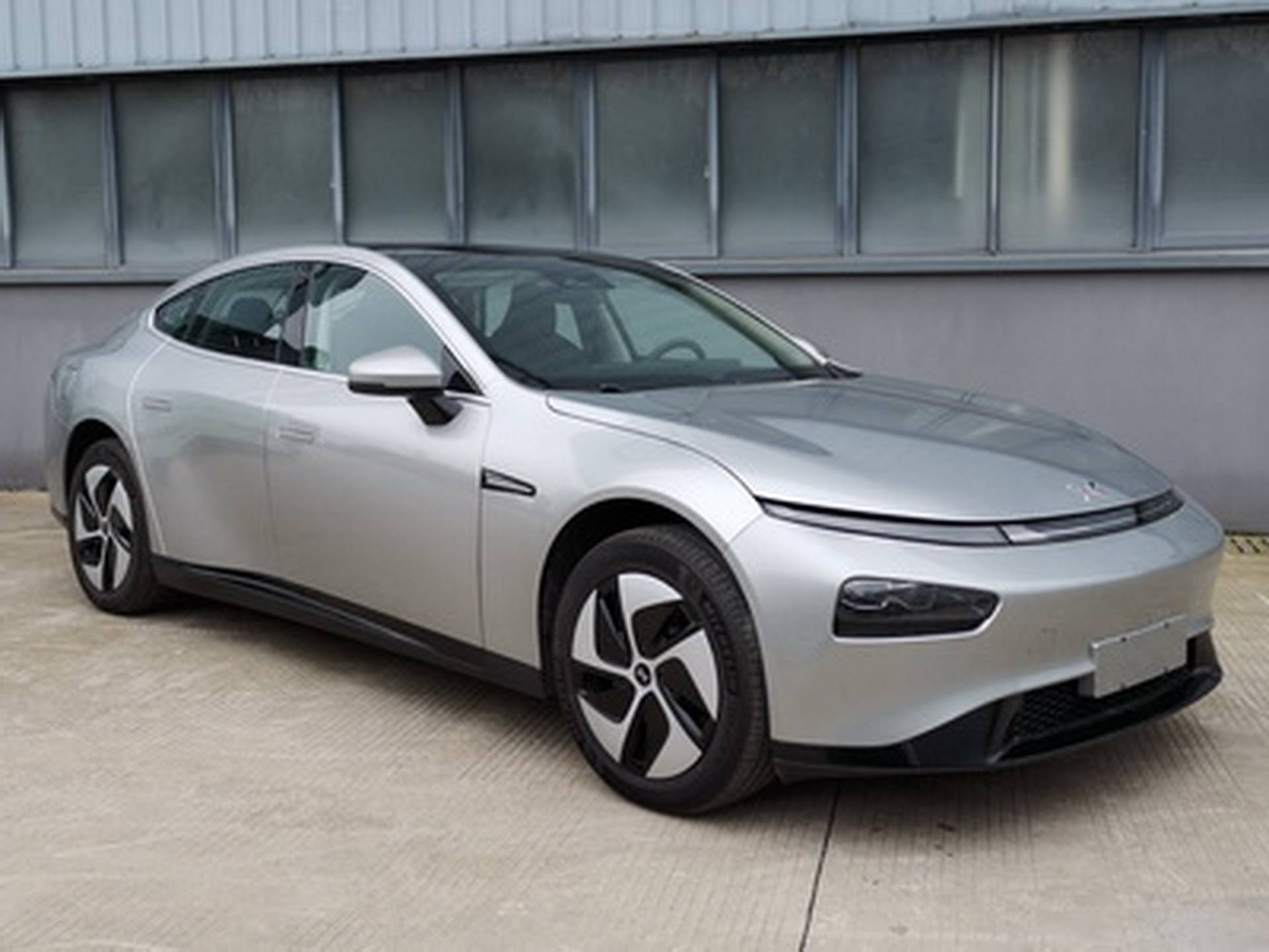 全新小鹏P7闪耀登场，预售成绩惊艳众人