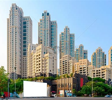 起拍价狂降超44亿，深圳地标商场三度待售，潮汕“房二代”地产梦生变