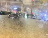 不足10万！水泡小米SU7竟遭抢拍