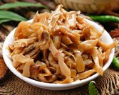 西贝“预制菜”风波：餐饮业转型的镜鉴与启示  